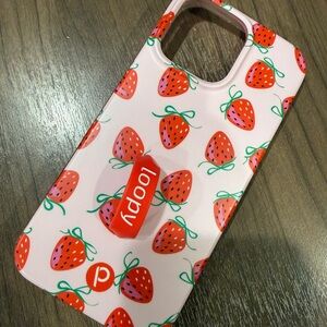 Bows and berries loopy iPhone 16 pro max